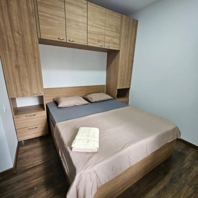 2 Bedroom Central Apartment Kischinau Exterior foto